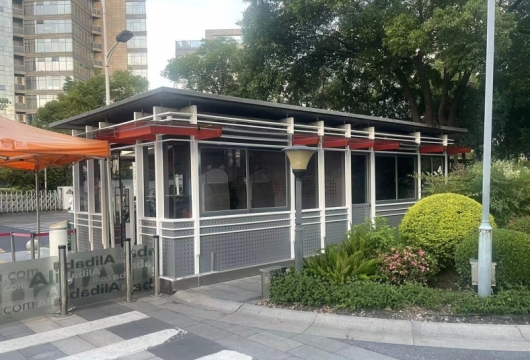 2014年兩個(gè)保安崗?fù)?經(jīng)過(guò)10年還完好無(wú)損,質(zhì)量杠杠的??！